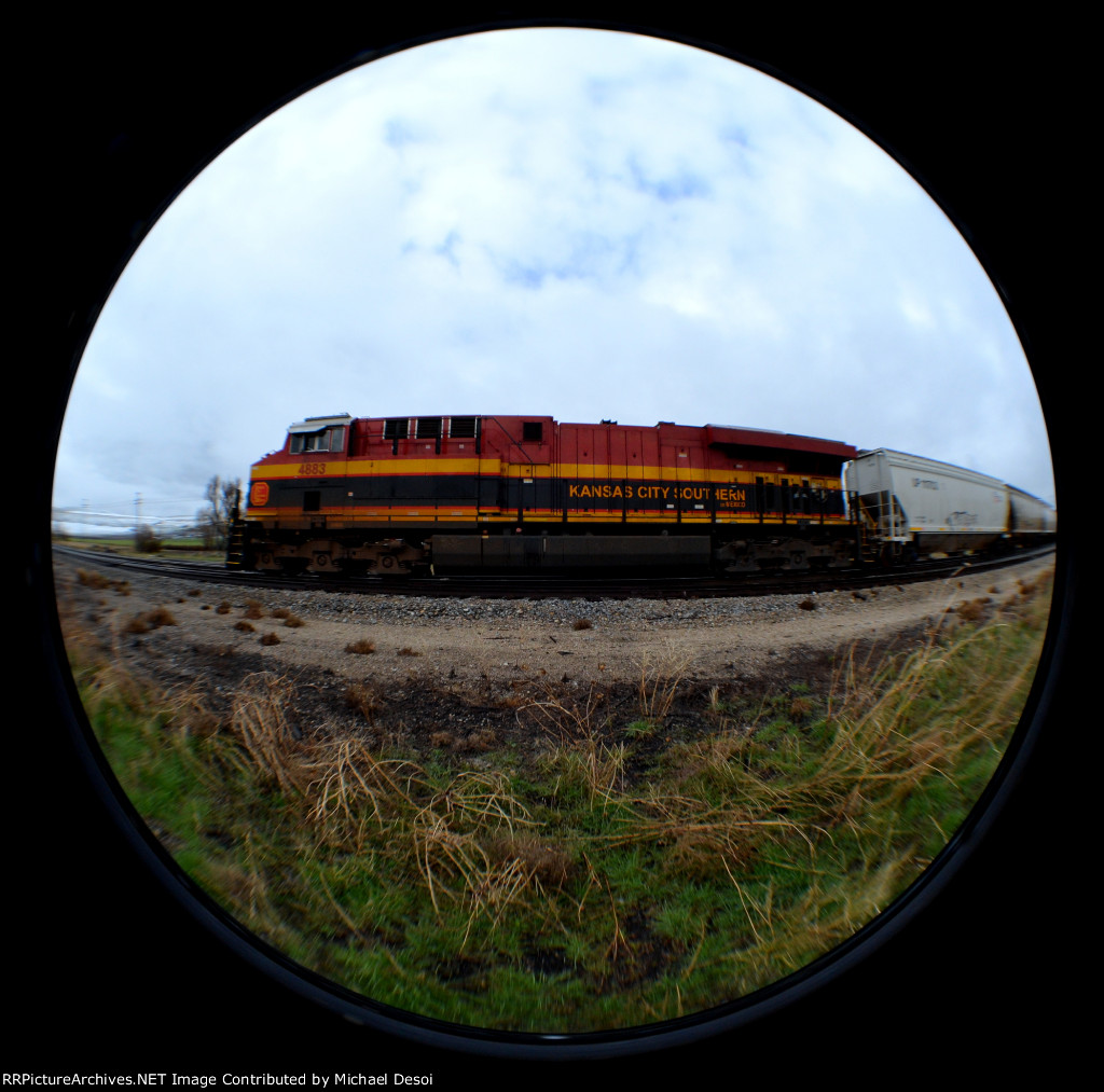 KCSM ES44AC #4883 leads a northbound (empty) UP grain train at Cache Junction, Utah. April 15, 2022